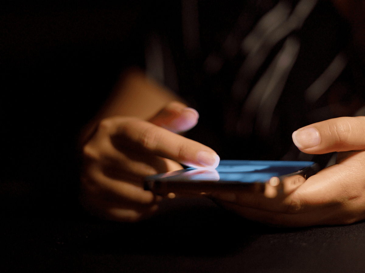 7 reasons why not using the phone can improve health 7 reasons why not using the phone can improve health