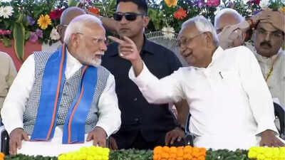 PM Modi in Bihar: CM Nitish Kumar praises PM for caste census; asks Bihar voters to express gratitude | India News