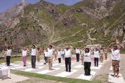 Yoga Day in Uttarakhand: UTDB organises Yoga sessions in border villages; students and army personnel join | India News Yoga Day in Uttarakhand: UTDB organises Yoga sessions in border villages; students and army personnel join | India News
