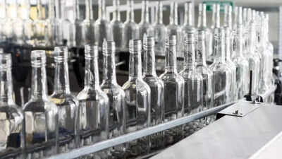 Think glass is safer than plastic? It might contain more cancer-linked microplastics; study says | Think glass is safer than plastic? It might contain more cancer-linked microplastics; study says |