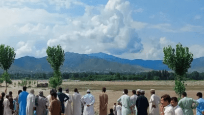 14 dead in rain-related incidents across Pakistan: Roof collapse, electrocutions reported; rescue efforts on 14 dead in rain-related incidents across Pakistan: Roof collapse, electrocutions reported; rescue efforts on