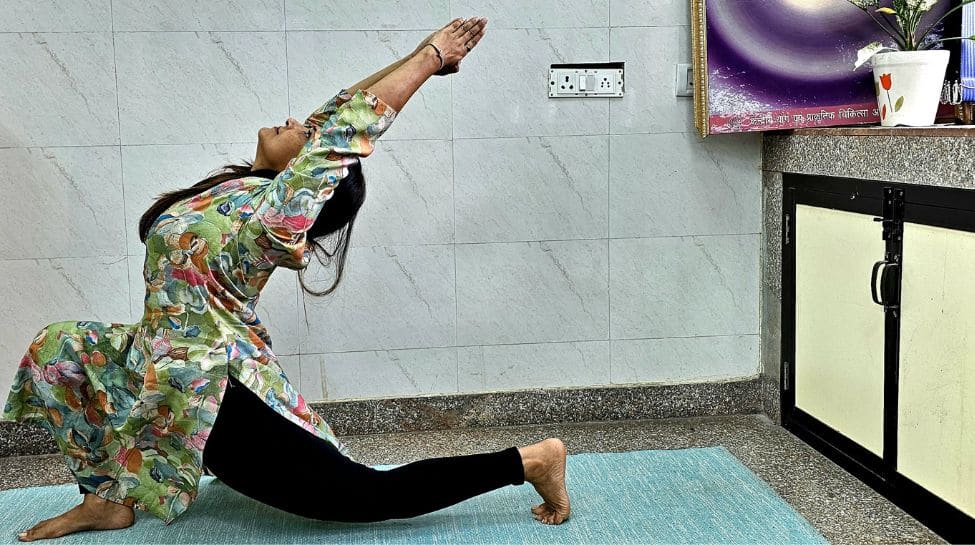 International Yoga Day 2025: Benefits of Anjaneyasana (Low Lunge Pose) | Health News International Yoga Day 2025: Benefits of Anjaneyasana (Low Lunge Pose) | Health News