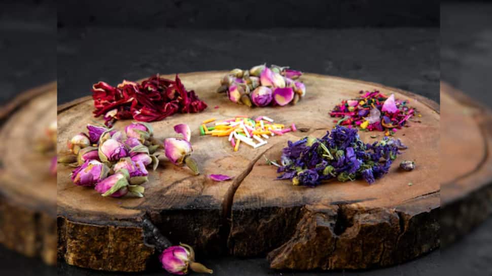 Discover 10 Edible Flowers And The Secret Health Benefits You Probably Never Knew About | Health News Discover 10 Edible Flowers And The Secret Health Benefits You Probably Never Knew About | Health News