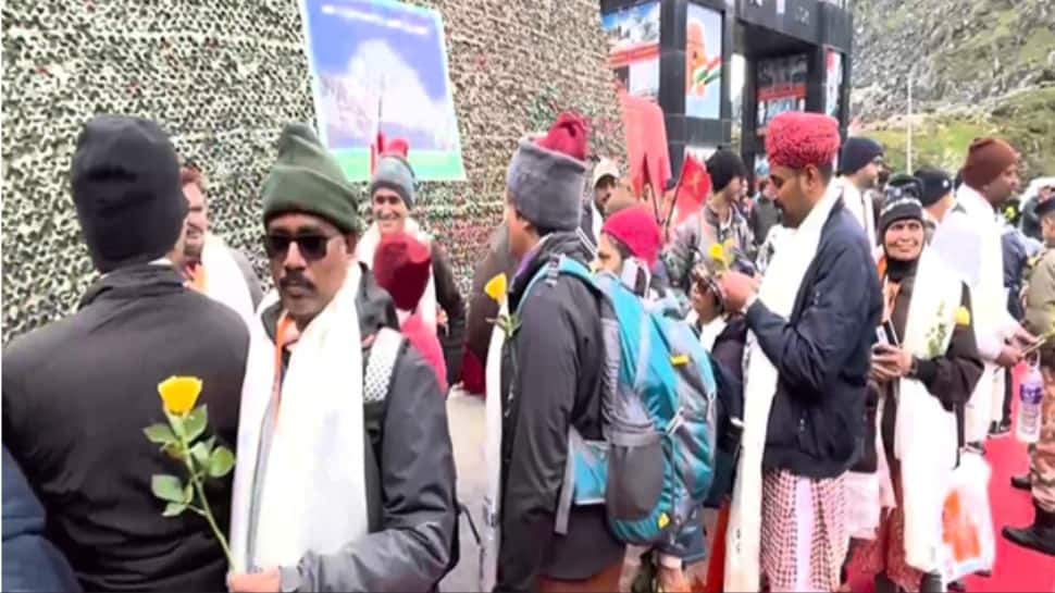 Kailash Mansarovar Yatra Resumes After 5-Year Hiatus Through Sikkim’s Nathula Pass | India News Kailash Mansarovar Yatra Resumes After 5-Year Hiatus Through Sikkim’s Nathula Pass | India News