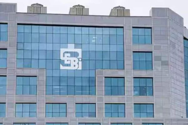 SEBI Bars 2 Operators For Cheating Investors, Orders Them To Return Rs 4.83 Crore | Economy News SEBI Bars 2 Operators For Cheating Investors, Orders Them To Return Rs 4.83 Crore | Economy News