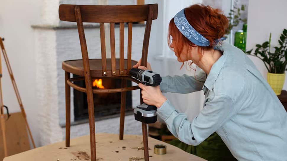 DIY Furniture Care Hacks For The Rainy Season: Clove, Baking Soda To Old T-Shirts – How These Can Help! | Culture News DIY Furniture Care Hacks For The Rainy Season: Clove, Baking Soda To Old T-Shirts – How These Can Help! | Culture News