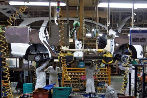 Govt Launches Portal To Promote Electric Car Manufacturing, Open Till Oct 21 | Auto News Govt Launches Portal To Promote Electric Car Manufacturing, Open Till Oct 21 | Auto News
