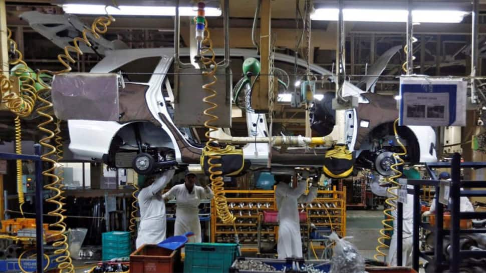 Govt Launches Portal To Promote Electric Car Manufacturing, Open Till Oct 21 | Auto News Govt Launches Portal To Promote Electric Car Manufacturing, Open Till Oct 21 | Auto News