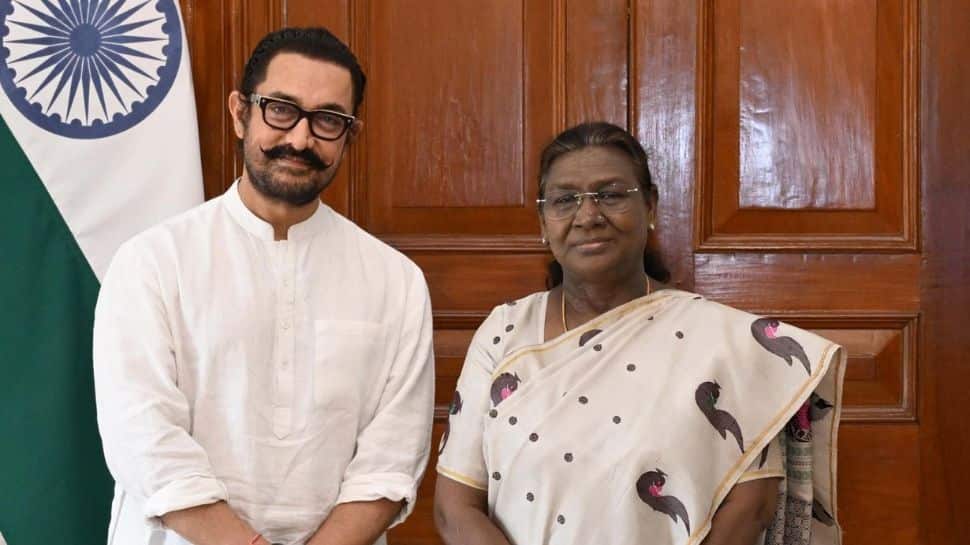 Aamir Khan Hosts Special Screening Of Sitaare Zameen Par For President Droupadi Murmu At Rashtrapati Bhavan | People News Aamir Khan Hosts Special Screening Of Sitaare Zameen Par For President Droupadi Murmu At Rashtrapati Bhavan | People News