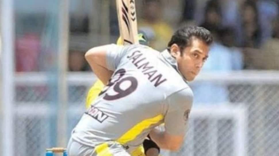 SRK VS Salman On The Cards? Salman Khan Steps In Cricketing World, Joins Delhi Franchise | Cricket News SRK VS Salman On The Cards? Salman Khan Steps In Cricketing World, Joins Delhi Franchise | Cricket News