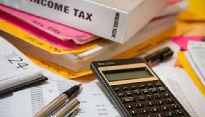 ITR Filing 2025: Salaried Individuals Can’t Claim Tax Rebate for THESE 7 Deductions | Personal Finance News ITR Filing 2025: Salaried Individuals Can’t Claim Tax Rebate for THESE 7 Deductions | Personal Finance News