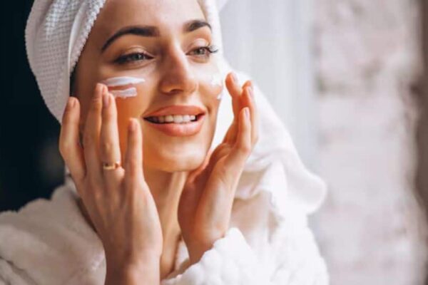Breakout-Free Glow: Your Essential Summer Skincare Routine For Oily And Acne- Prone Skin | Beauty/Fashion News Breakout-Free Glow: Your Essential Summer Skincare Routine For Oily And Acne- Prone Skin | Beauty/Fashion News
