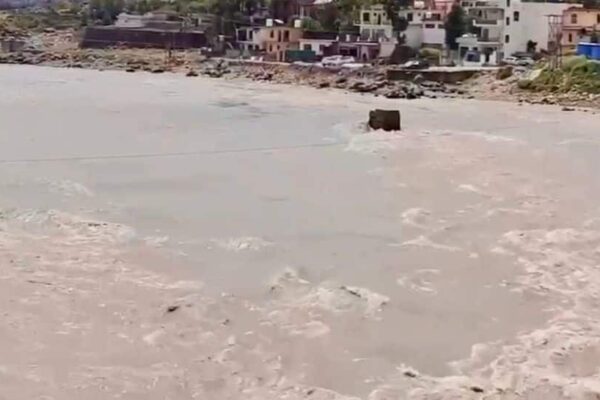 J-K: Flash Floods, Landslides Disrupt Normal Life, Claim Three | India News J-K: Flash Floods, Landslides Disrupt Normal Life, Claim Three | India News