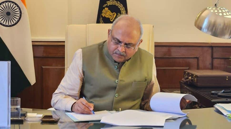 Ravi Agarwal Reappointed As CBDT Chairman For One Year, Term Begins July 1 | Economy News Ravi Agarwal Reappointed As CBDT Chairman For One Year, Term Begins July 1 | Economy News
