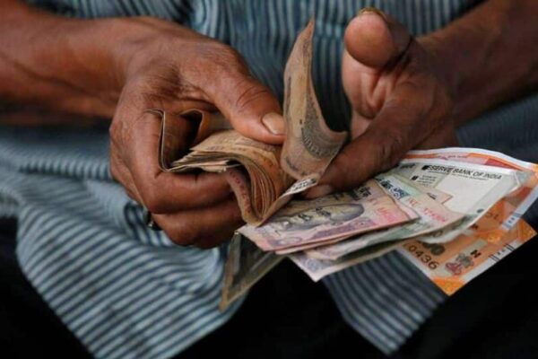 Living Well, Not Rich: Gurgaon Man Explains How People Can Live Comfortably Even Without High Salary | Personal Finance News Living Well, Not Rich: Gurgaon Man Explains How People Can Live Comfortably Even Without High Salary | Personal Finance News