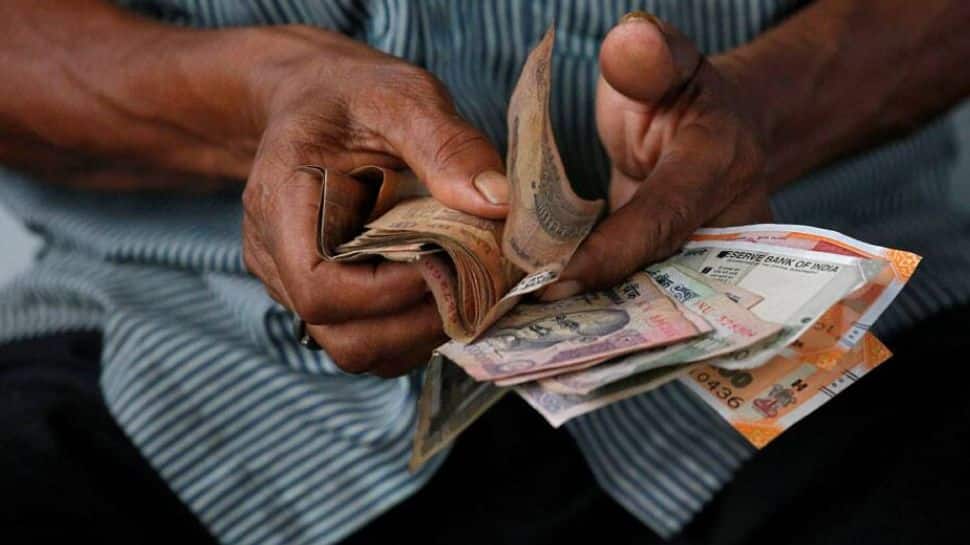 Living Well, Not Rich: Gurgaon Man Explains How People Can Live Comfortably Even Without High Salary | Personal Finance News Living Well, Not Rich: Gurgaon Man Explains How People Can Live Comfortably Even Without High Salary | Personal Finance News