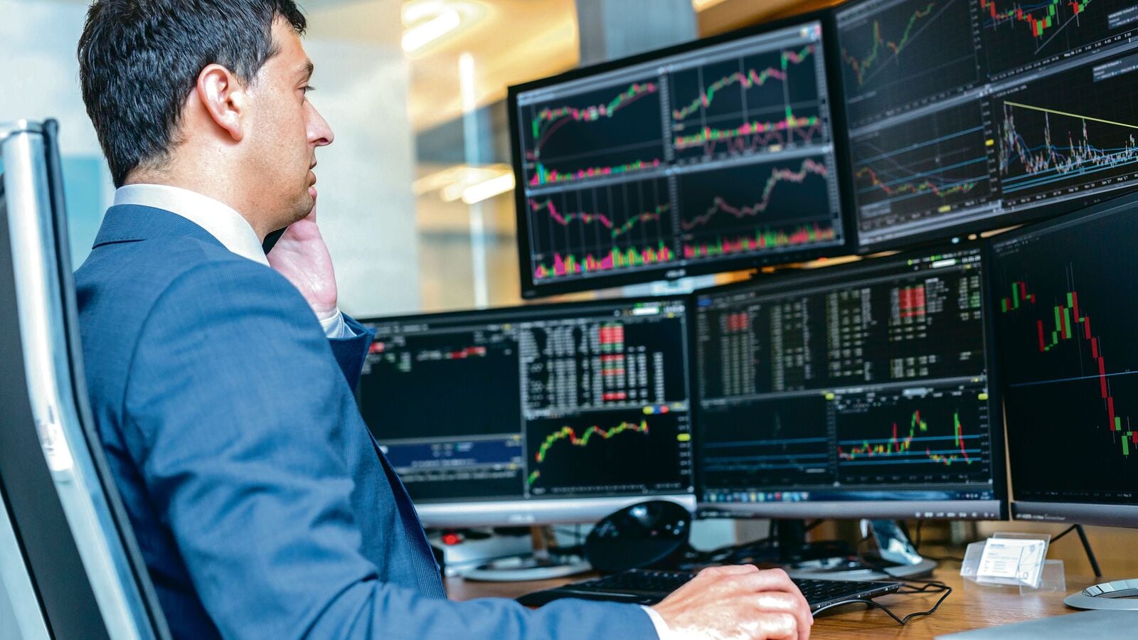 Market volatility hits mid and small-caps: Are large-cap stocks a safer bet now? Market volatility hits mid and small-caps: Are large-cap stocks a safer bet now?