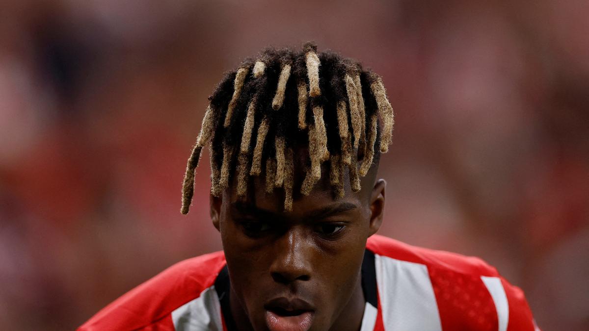 Athletic Bilbao condemns fans after Nico Williams mural defaced amid Barca interest