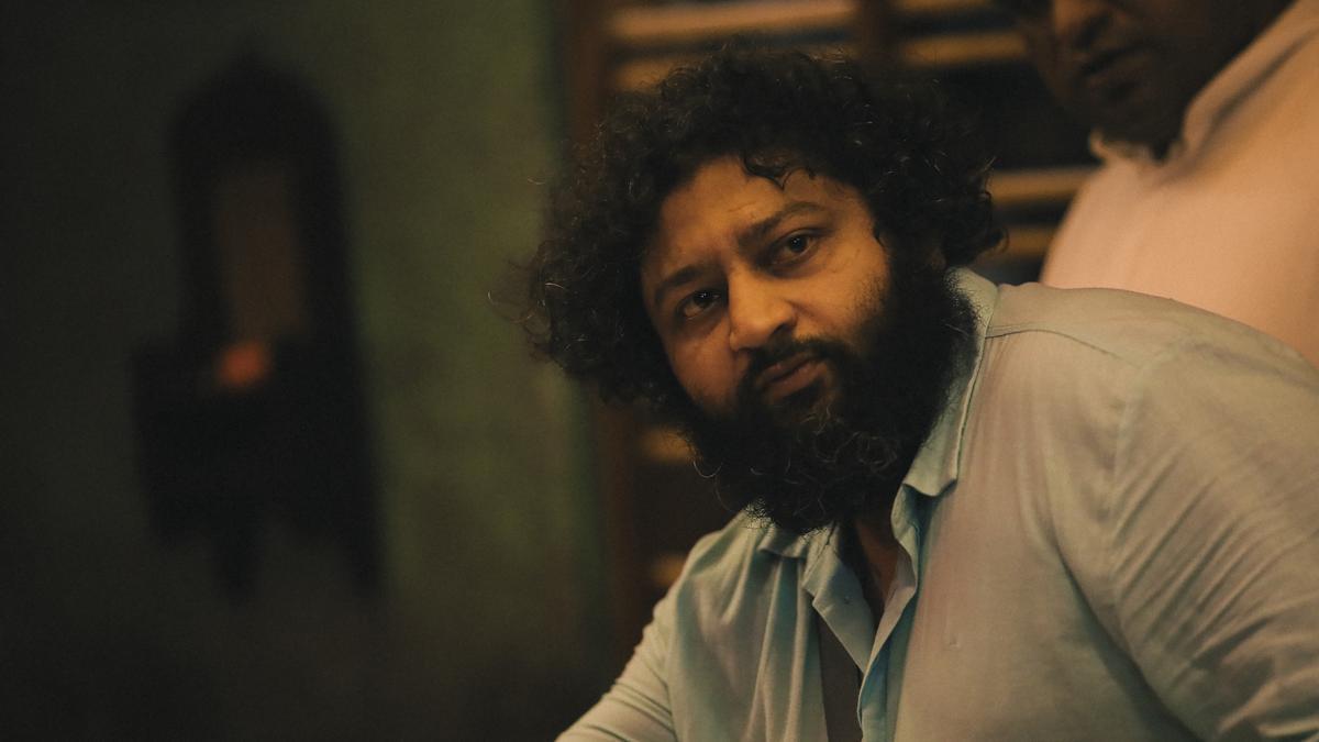 Filmmaker Lijo Jose Pellissery refutes Joju George’s claim of unpaid remuneration for Churuli Filmmaker Lijo Jose Pellissery refutes Joju George’s claim of unpaid remuneration for Churuli