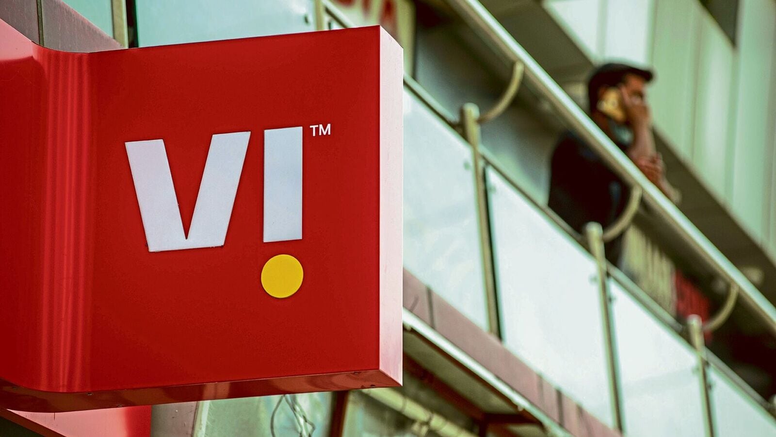 Retail investors slam Vodafone Idea over user wipeout, stock crash Retail investors slam Vodafone Idea over user wipeout, stock crash