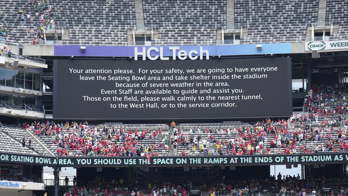 Why has Palmeiras vs Al Ahly FIFA Club World Cup match been suspended? Why has Palmeiras vs Al Ahly FIFA Club World Cup match been suspended?
