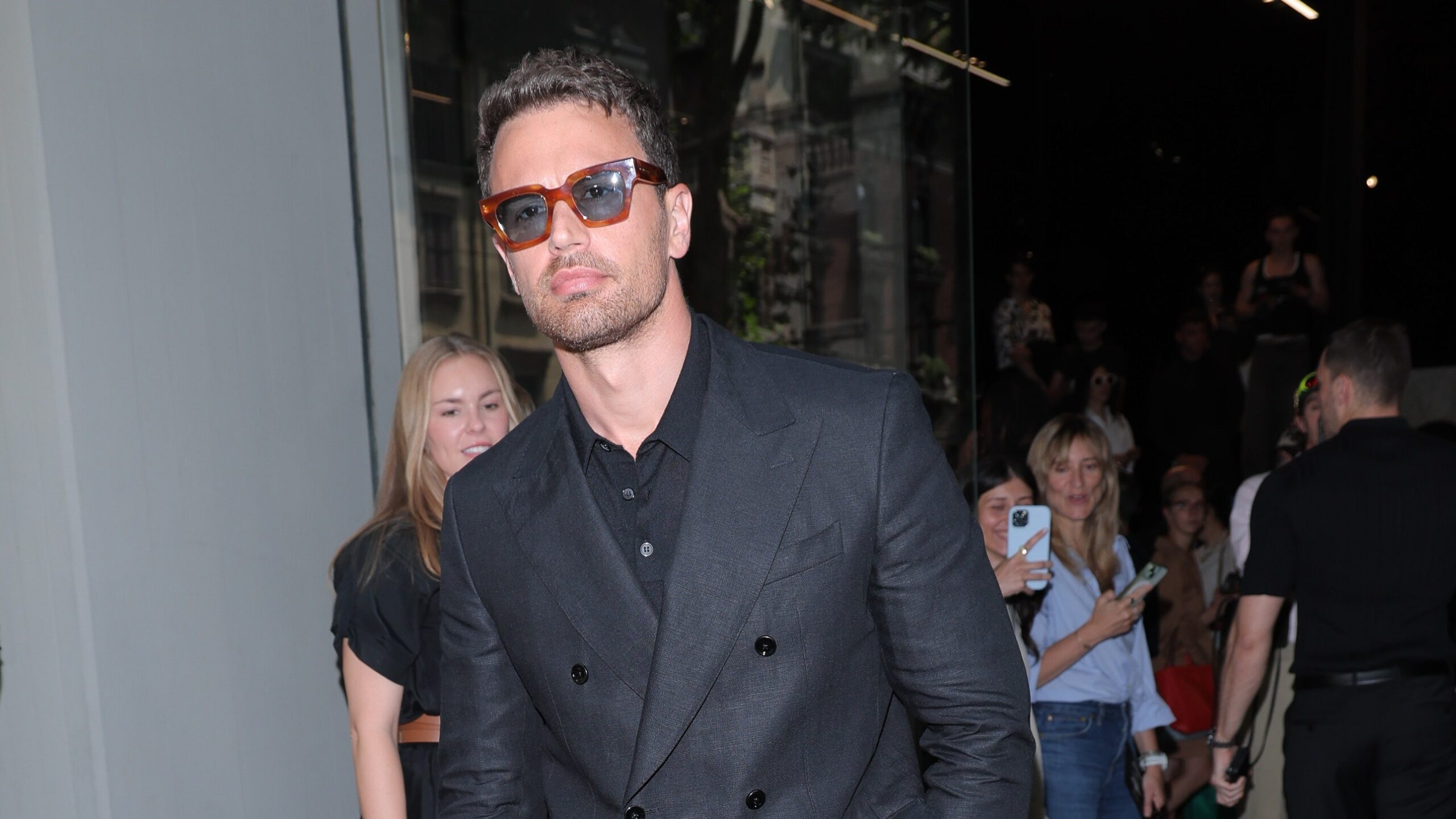 Who wore what at the spring men’s shows—from Riz Ahmed to Benedict Cumberbatch Who wore what at the spring men’s shows—from Riz Ahmed to Benedict Cumberbatch