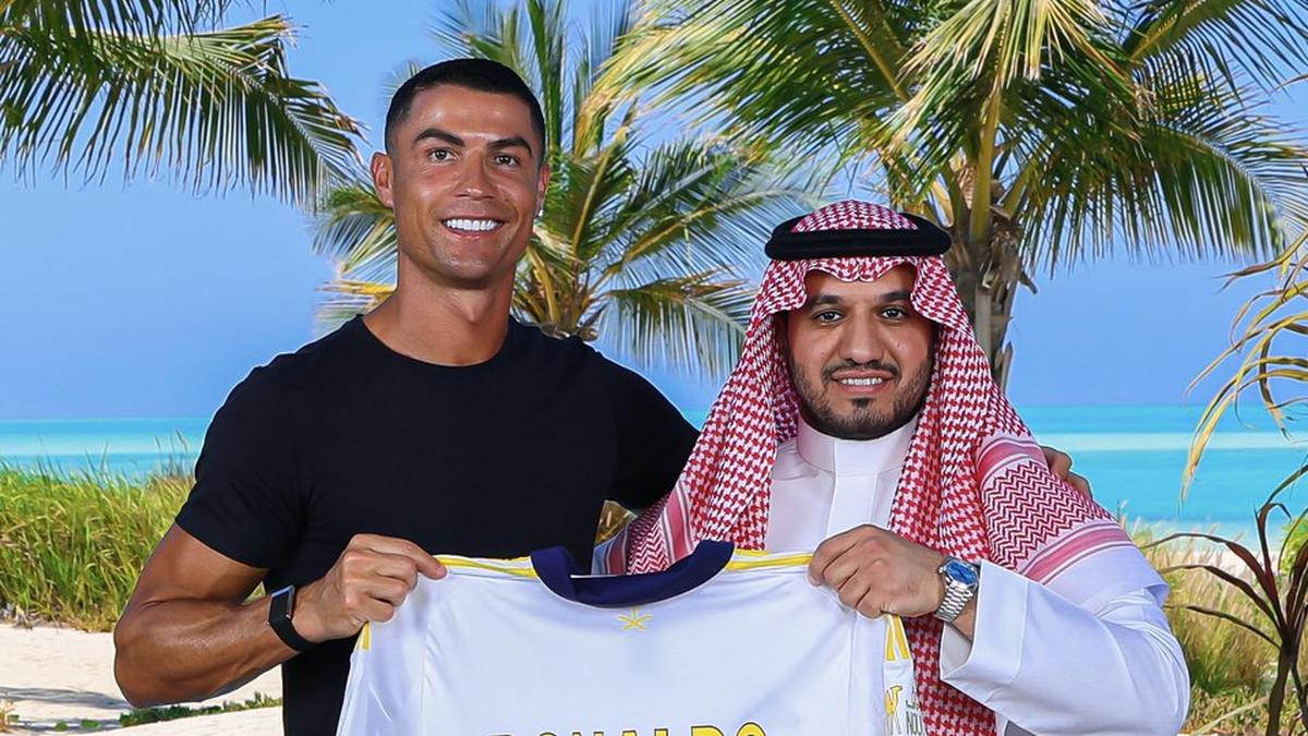Cristiano Ronaldo signs two-year contract extension with Al Nassr Cristiano Ronaldo signs two-year contract extension with Al Nassr