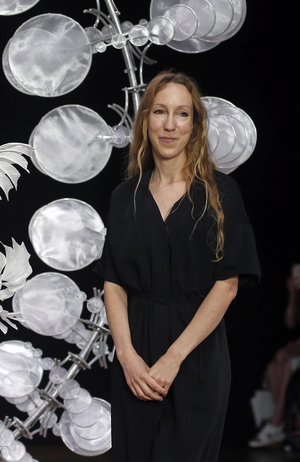 Iris van Herpen | Inside a hybrid mind Iris van Herpen | Inside a hybrid mind