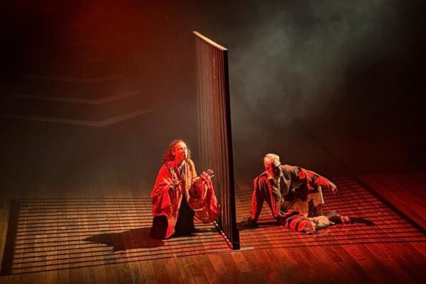 Yadavan Chandran’s ‘Meanwhile Elsewhere’ turns the stage into a picture of realism Yadavan Chandran’s ‘Meanwhile Elsewhere’ turns the stage into a picture of realism