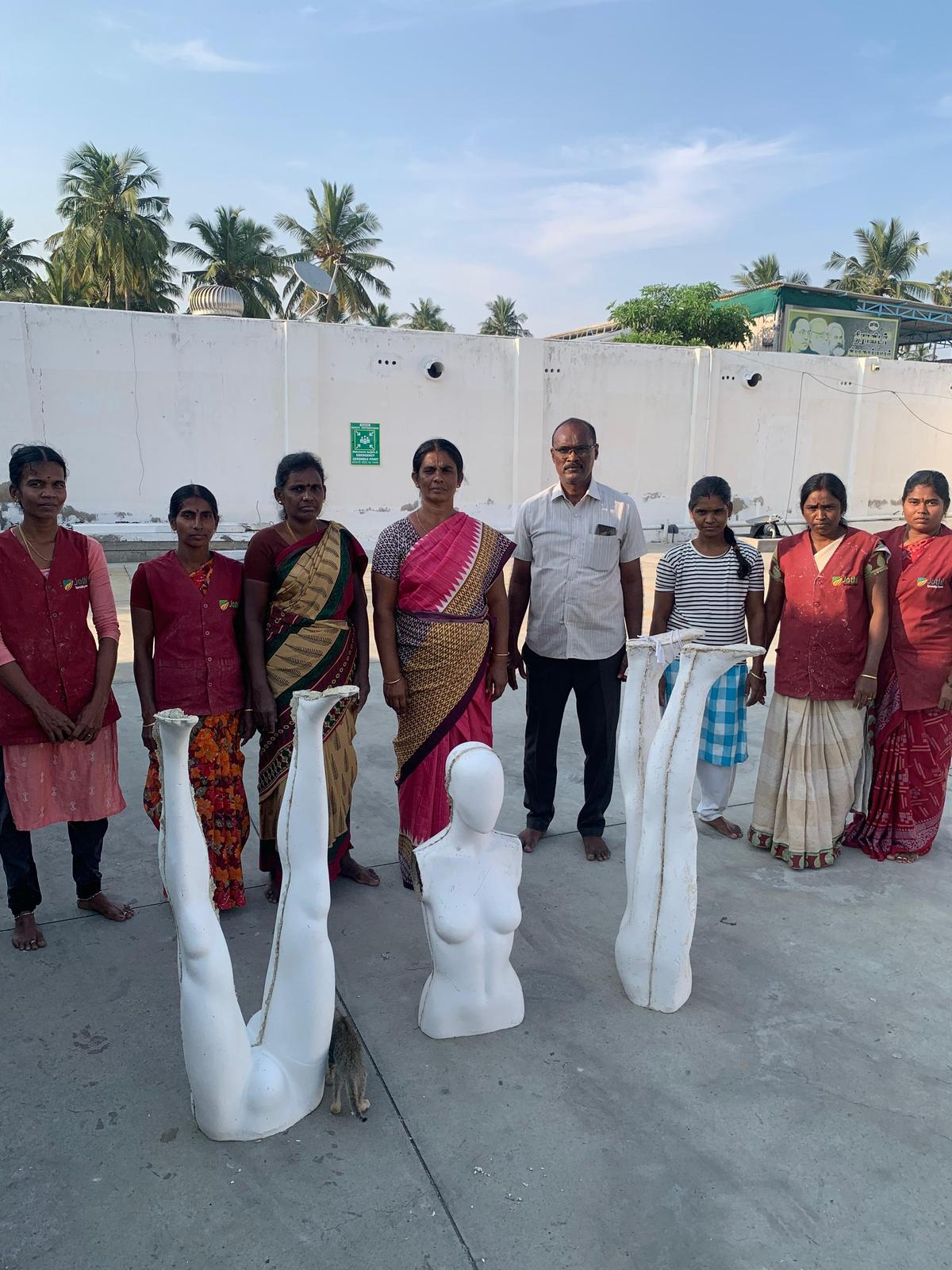 Jothi Speciality Papers turns cotton scraps into biodegradable mannequins Jothi Speciality Papers turns cotton scraps into biodegradable mannequins