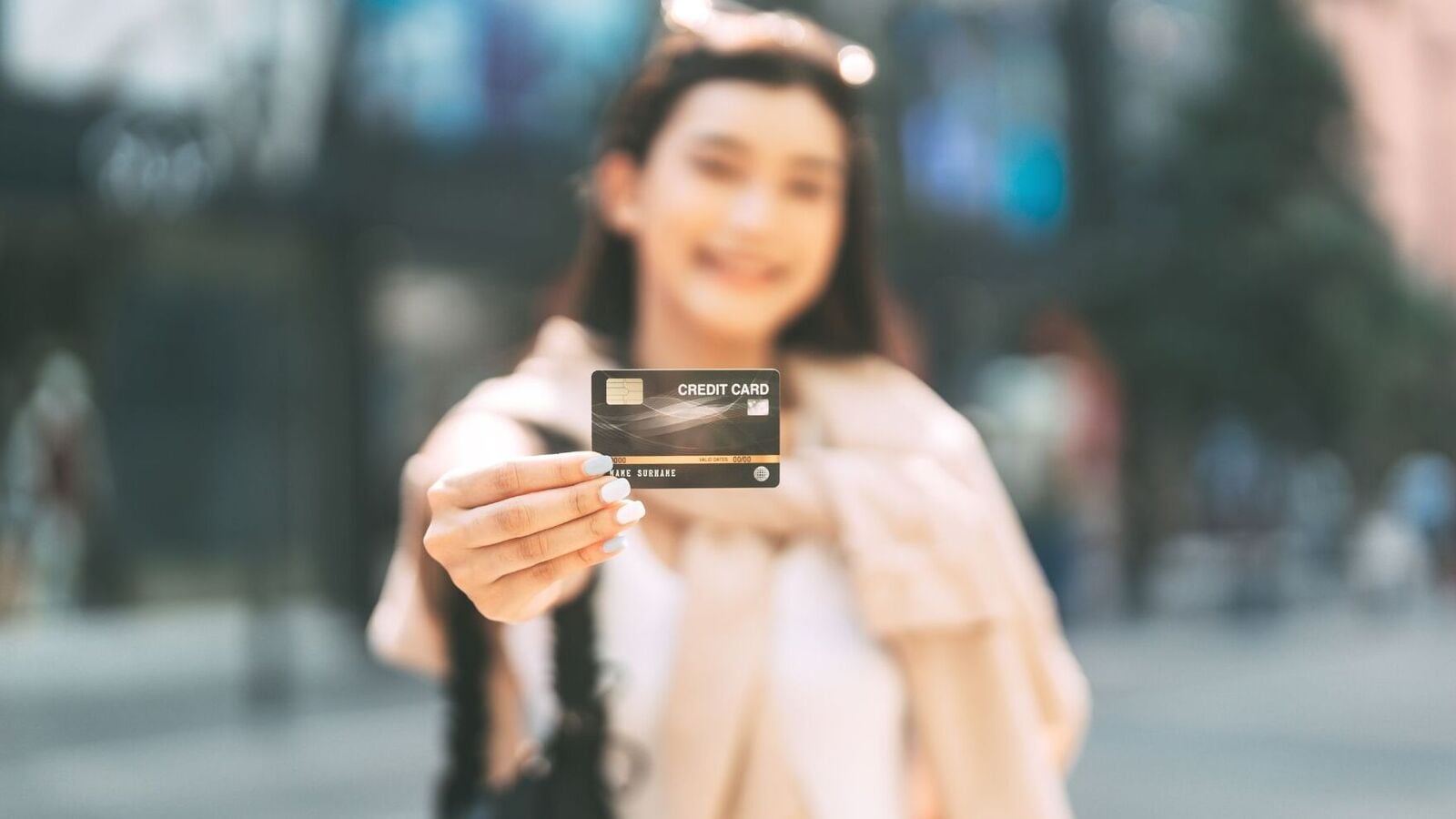 Premium credit cards charge over ₹12K as annual fee. Is it worth paying that much? Premium credit cards charge over ₹12K as annual fee. Is it worth paying that much?