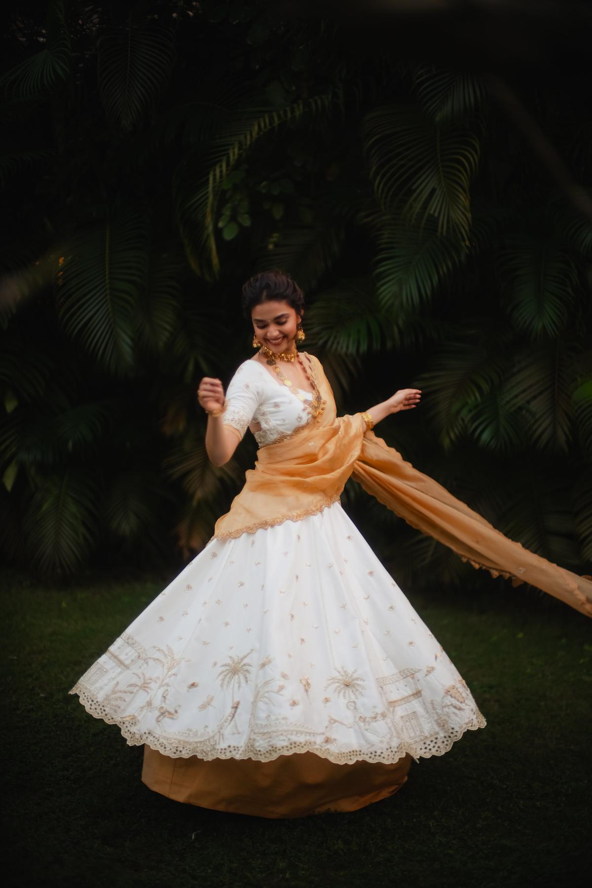 Blue lotus and parrots… Kochi designers on how they created the Kerala-themed look for actor Keerthy Suresh’s wedding