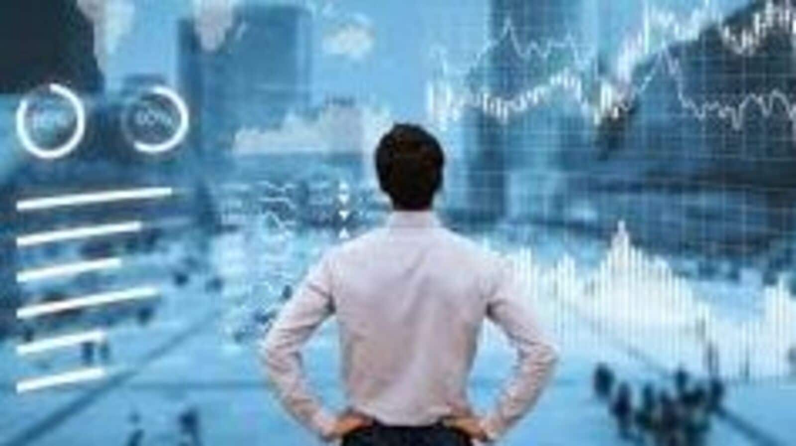 Investors returned to US long-term bond funds in May Investors returned to US long-term bond funds in May