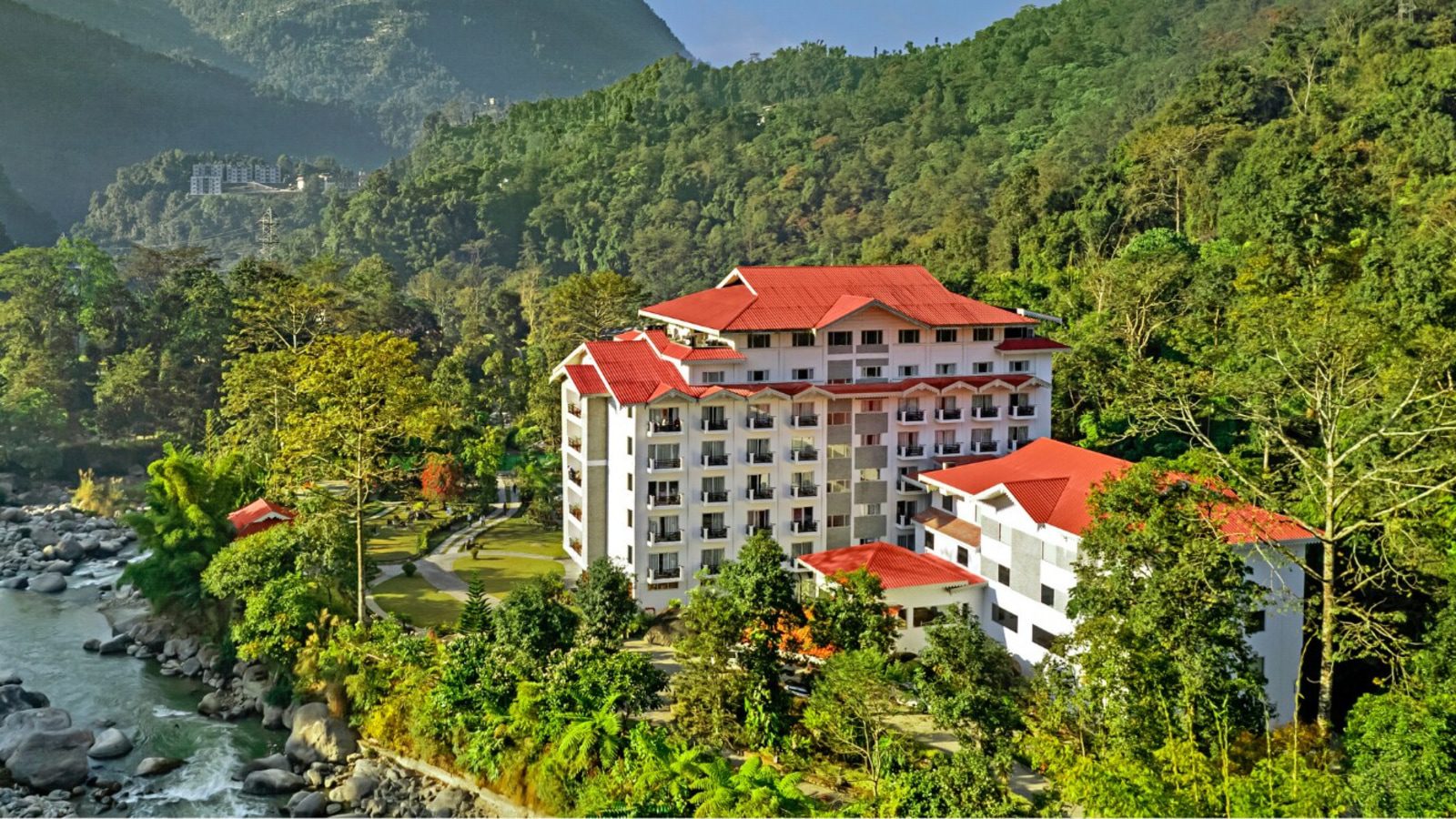 Mahindra Holidays receives ₹363 crore tax demand notice; stock to be in focus on Monday Mahindra Holidays receives ₹363 crore tax demand notice; stock to be in focus on Monday