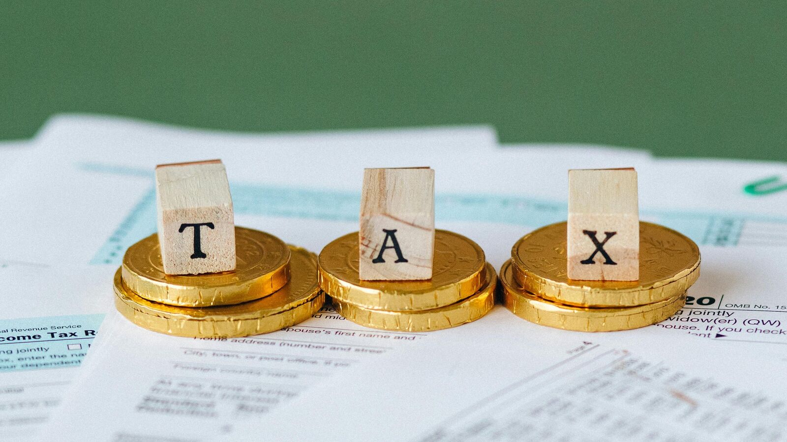 ITR: How to spot and fix mismatches in Form 16 and Form 26AS before filing your tax return ITR: How to spot and fix mismatches in Form 16 and Form 26AS before filing your tax return