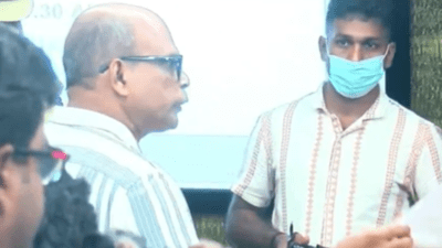 ‘Denied justice despite honest career’: Former sub-inspector disrupts Kerala DGP’s press conference – watch video ‘Denied justice despite honest career’: Former sub-inspector disrupts Kerala DGP’s press conference – watch video
