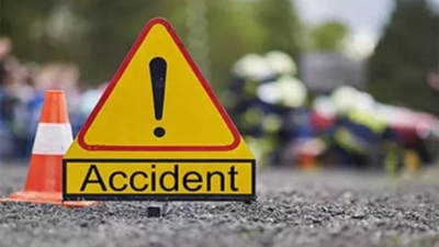 Head-on collision on Nigeria highway: 21 killed in accident; truck hits passenger vehicle on wrong lane Head-on collision on Nigeria highway: 21 killed in accident; truck hits passenger vehicle on wrong lane
