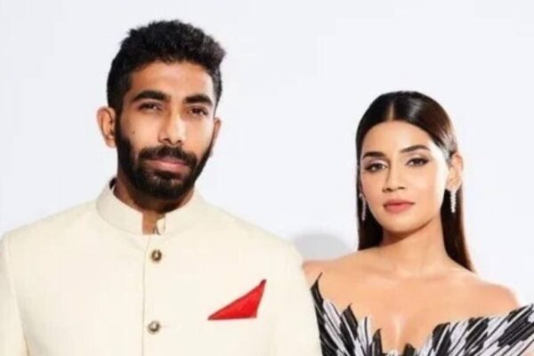 ‘Humara Banda Hi Nahi Khada, Udhar Chai-Samosa Kha Raha Hai’: Jasprit Bumrah Teases Wife Sanjana Ganesan For Missing His Test Fifer | Cricket News