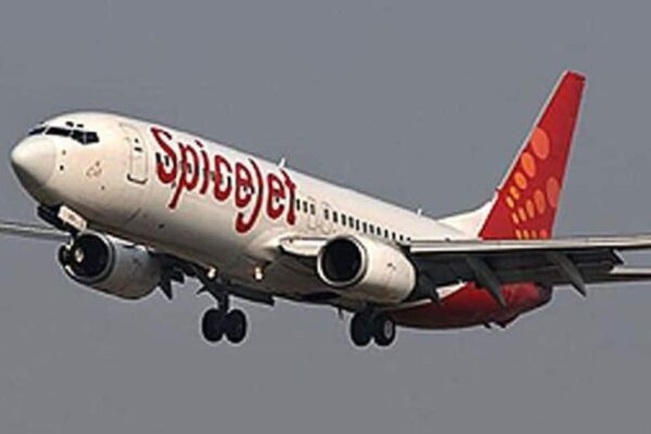 SpiceJet Flight Experiences Loose Window Frame Mid-Air, Airline Says No Safety Risk | India News