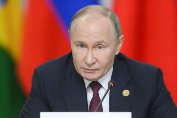 Putin’s Mystery Call: Drops Everything And Rushes Off Stage At Event, Video Goes Viral | WATCH | World News Putin’s Mystery Call: Drops Everything And Rushes Off Stage At Event, Video Goes Viral | WATCH | World News