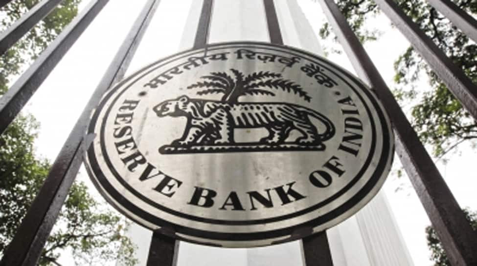 RBI Withdraws Rs 1 Lakh Crore From Banking System Through VRRR Auction To Tackle Surplus Liquidity | Economy News RBI Withdraws Rs 1 Lakh Crore From Banking System Through VRRR Auction To Tackle Surplus Liquidity | Economy News