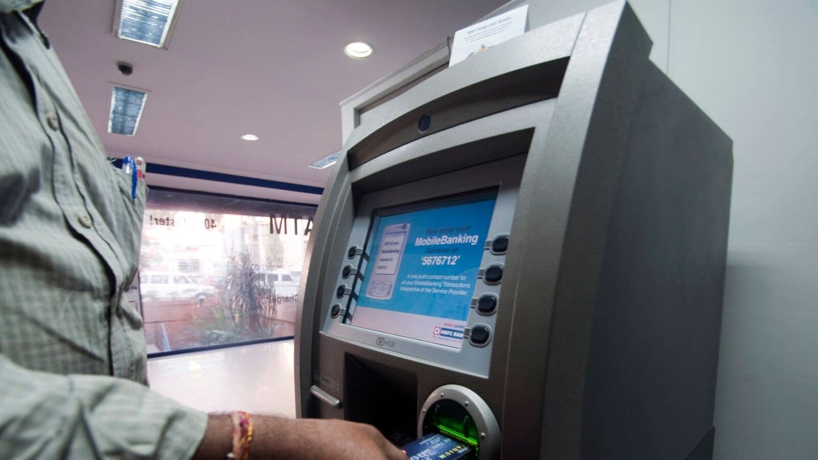 slice launches first UPI-powered bank branch in Bengaluru