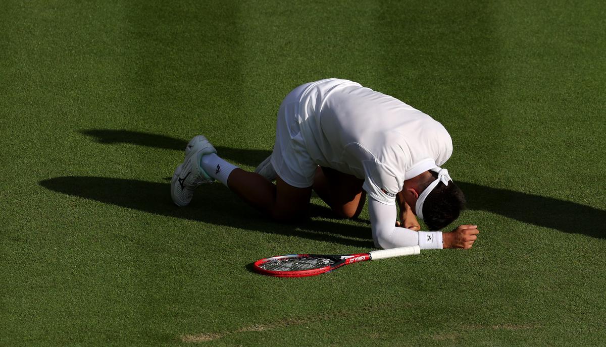 Wimbledon 2025: British hope Draper races past injured Baez in first round