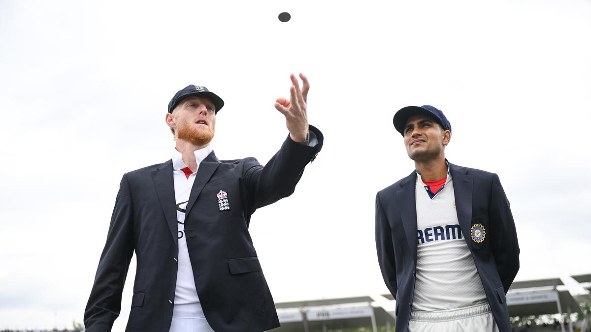 IND vs ENG, 2nd Test: Why are India and England players wearing black armbands?