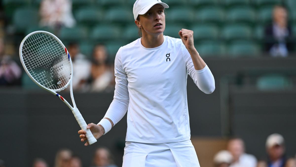 Wimbledon 2025: Swiatek ends Tauson’s run to fly into Wimbledon quarterfinals