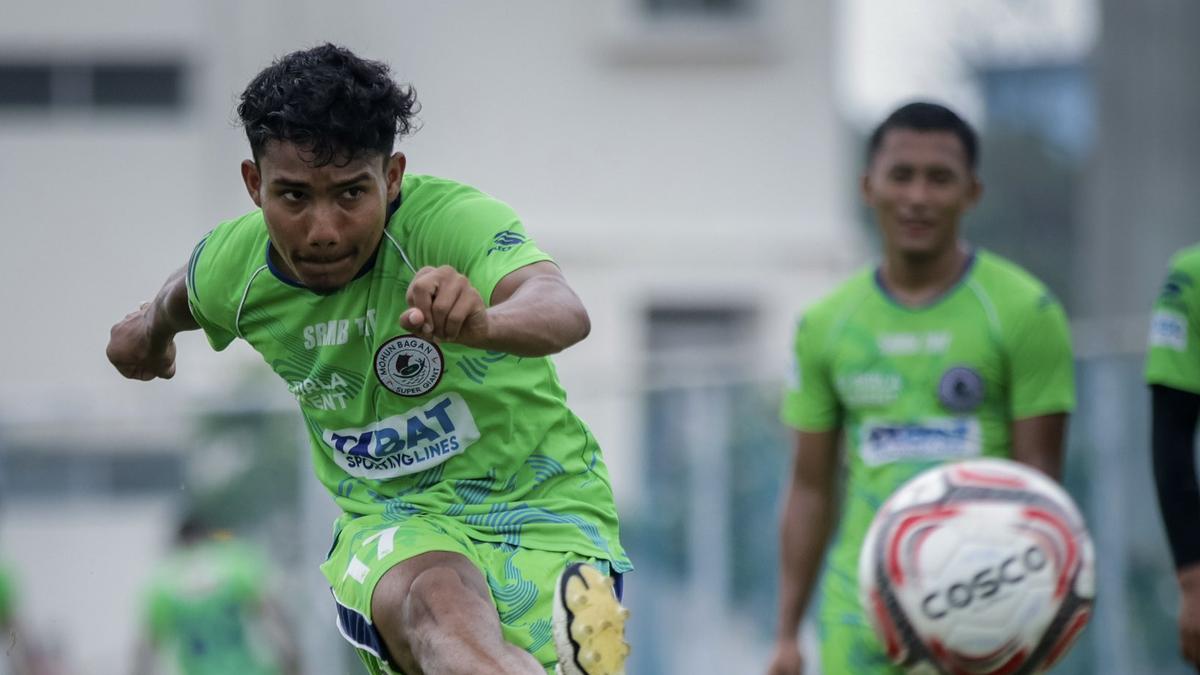 Mohun Bagan begins CFL 2025-26 campaign with loss against Police AC Mohun Bagan begins CFL 2025-26 campaign with loss against Police AC