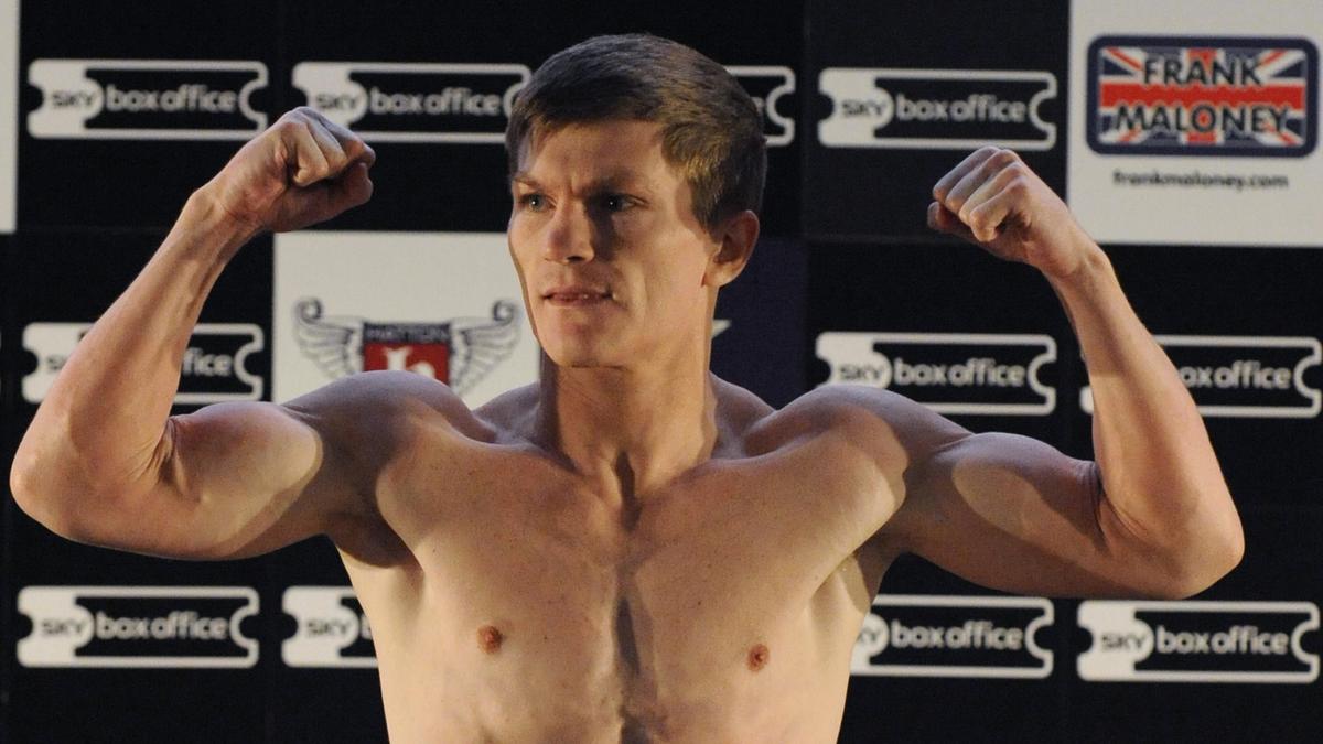 Former world champion Ricky Hatton to make boxing comeback