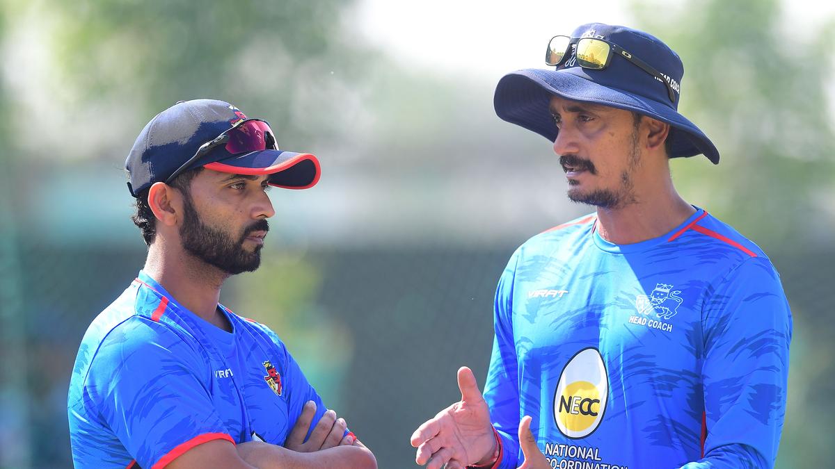 Mumbai retains Omkar Salvi as senior team head coach